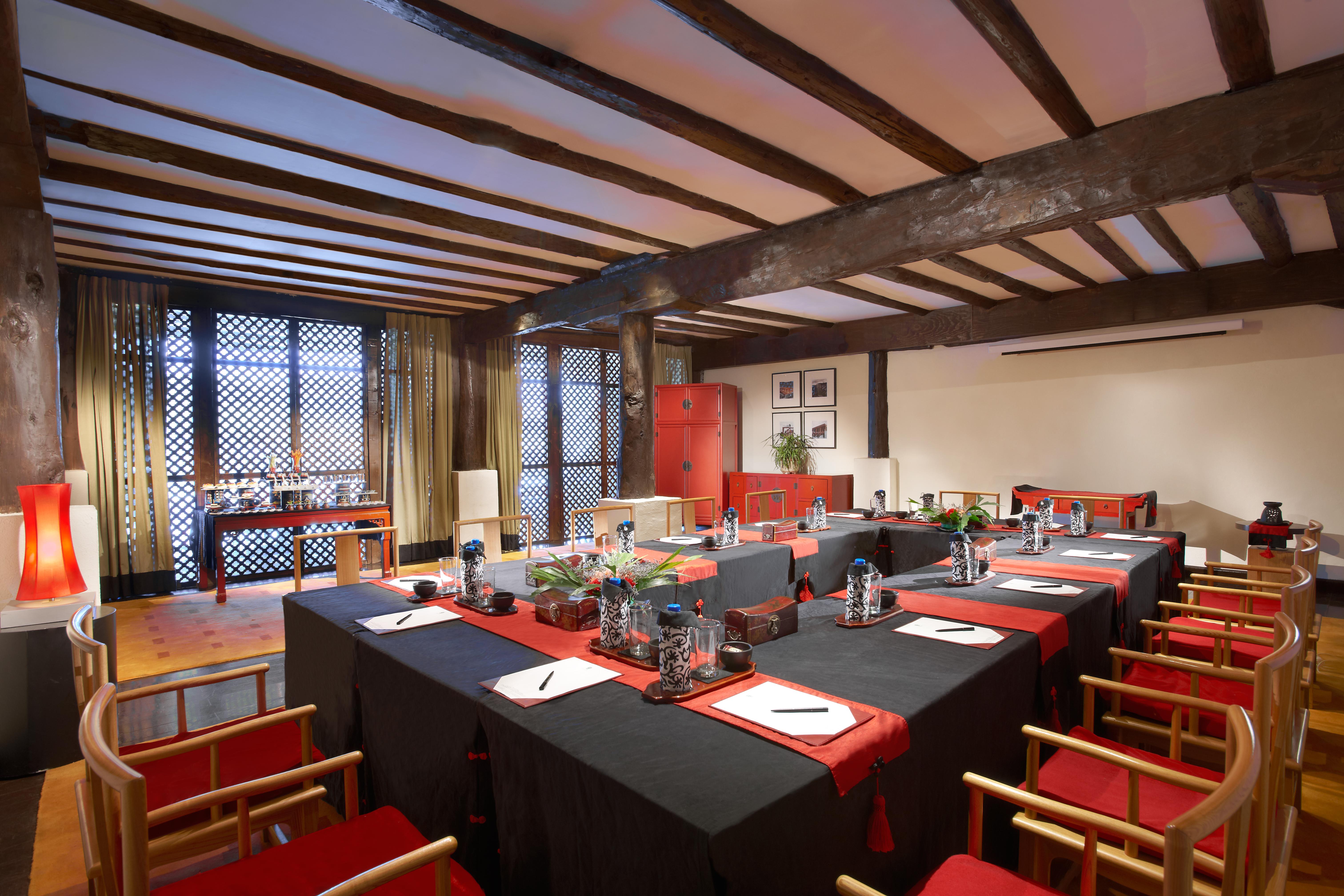 Hotel Banyan Tree Ringha Shangri-La Business foto